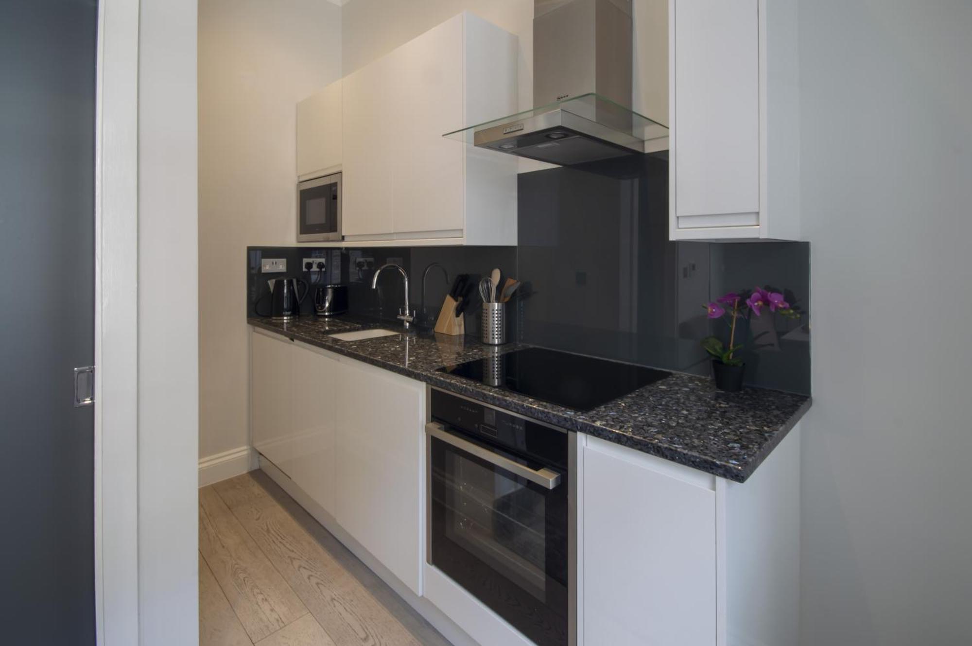 High Street Kensington By Viridian Apartments Лондон Екстериор снимка